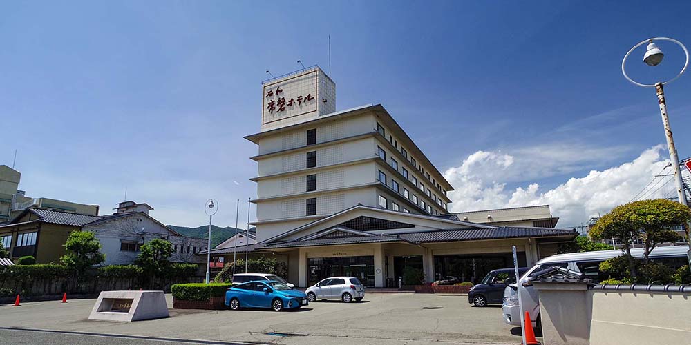 石和常磐ホテルではお客様および従業員そして地域の安全と健康を守るため、これからもできうる限りの取り組みを行っていきます。
